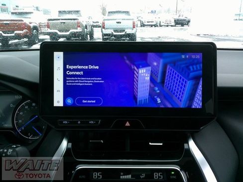 Certified 2024 Toyota Venza Nightshade image 15