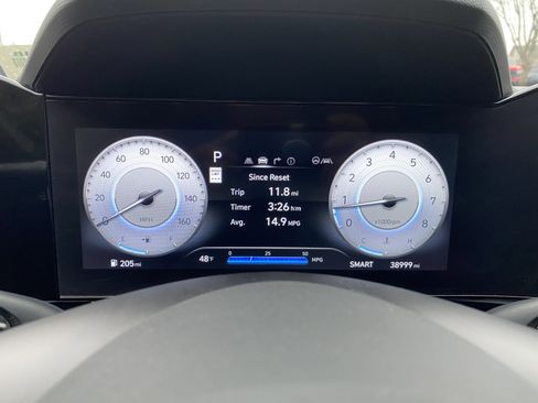 Used 2024 Hyundai Elantra SEL image 20