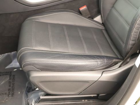 Used 2024 Mercedes-Benz GLS 580 GLS 580 w/ Warmth & Comfort Package image 25