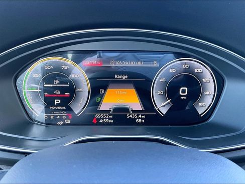 Used 2021 Audi Q5 e Premium Plus w/ Premium Plus Package AWD/4WD image 26