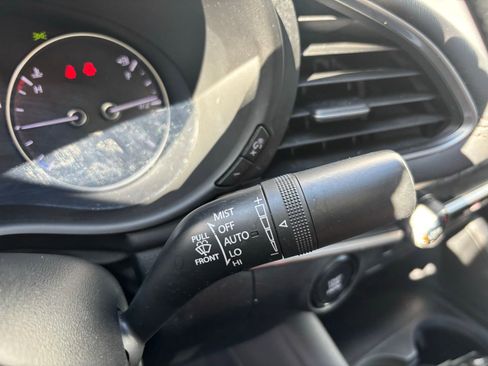 Used 2020 MAZDA MAZDA3 Sedan image 17