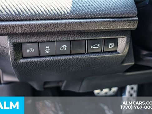 Used 2025 Toyota Camry SE image 25