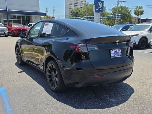 Used 2024 Tesla Model Y Long Range AWD/4WD image 6