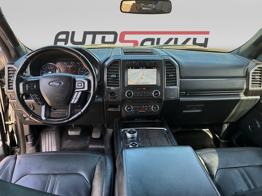 Used 2018 Ford Expedition Limited AWD/4WD image 17
