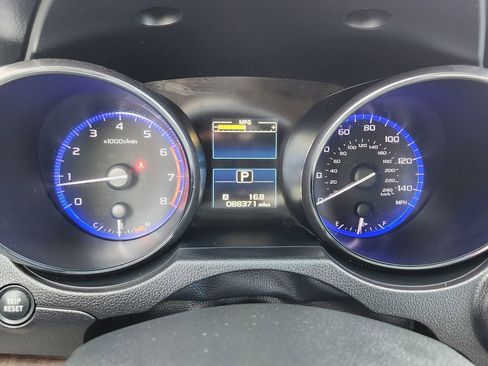 Used 2017 Subaru Outback 2.5i Limited image 6