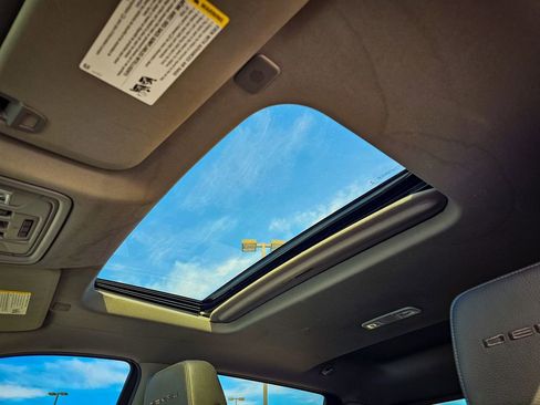 Used 2021 GMC Sierra 1500 Denali w/ Denali Ultimate Package image 16