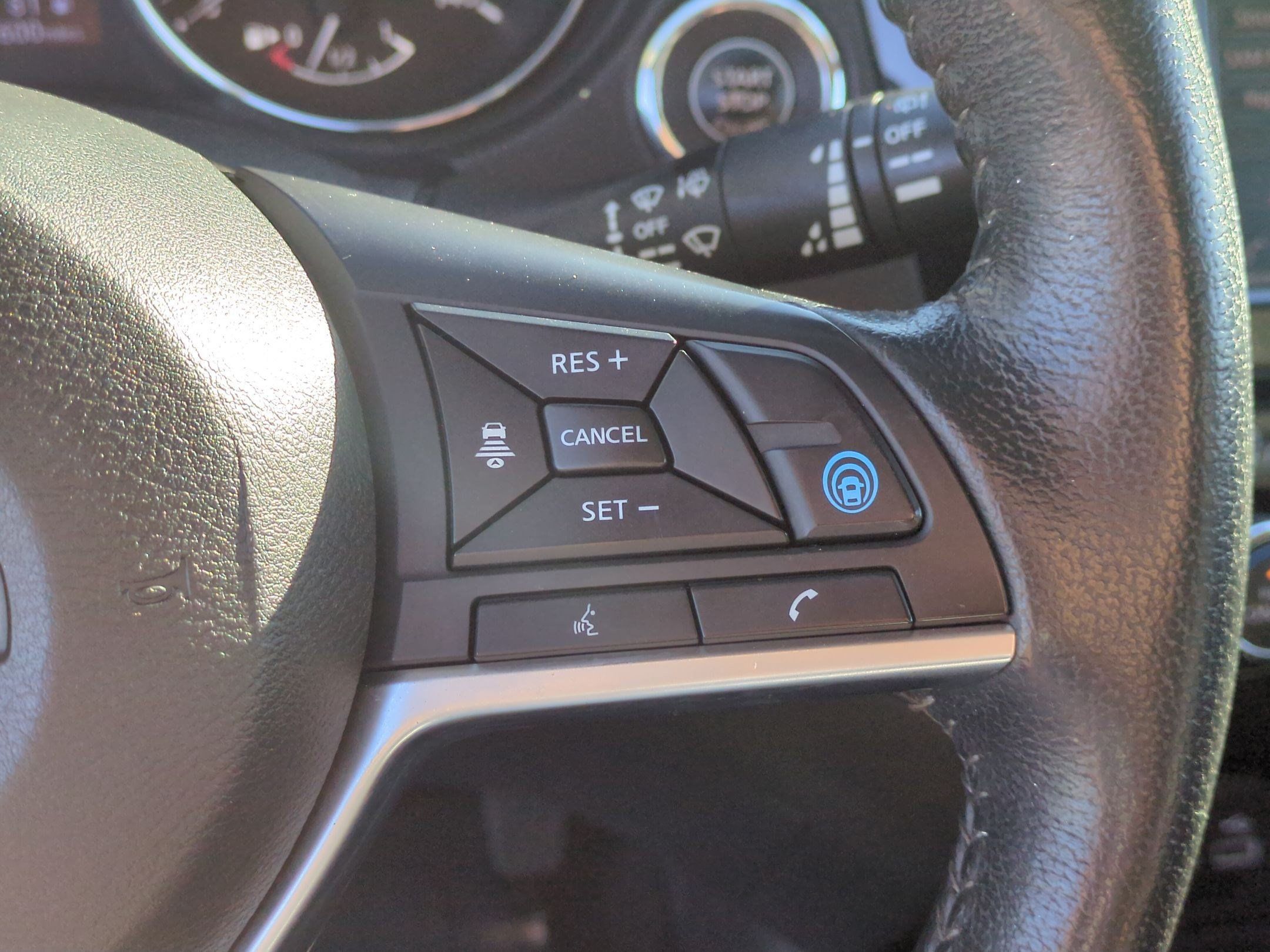 Used 2020 Nissan Rogue SL FWD image 19