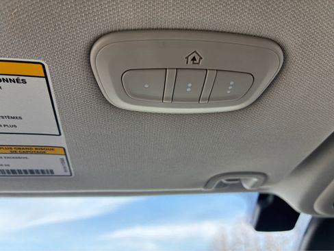 Used 2022 Jeep Cherokee Limited w/ Mopar Interior Package image 25