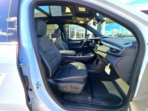 New 2026 Buick Enclave Preferred w/ Power Package AWD/4WD image 22