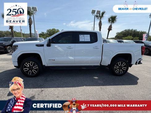 Used 2025 GMC Sierra 1500 AT4 w/ AT4 Premium Package AWD/4WD image 4