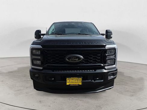 Used 2025 Ford F350 Lariat w/ Black Appearance Package AWD/4WD image 8