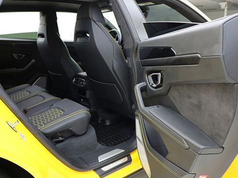 Used 2022 Lamborghini Urus /SELEZIONE PRE-OWNED CERTIFIED image 40