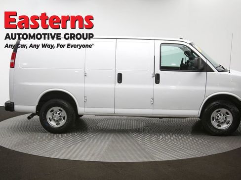 Used 2019 Chevrolet Express 2500 w/ Driver Convenience Package image 45