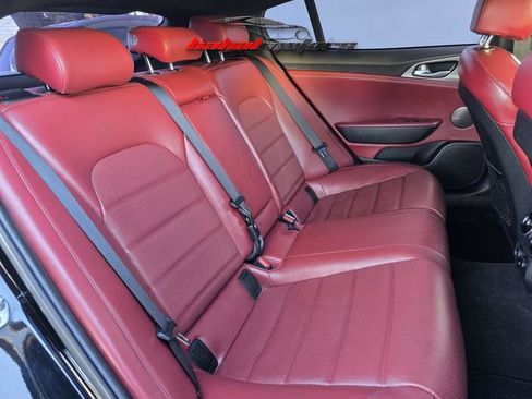 Used 2018 Kia Stinger GT2 image 13