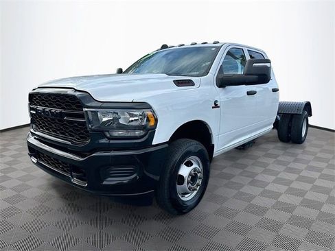 Used 2023 RAM 3500 Tradesman w/ Max Tow Package image 3