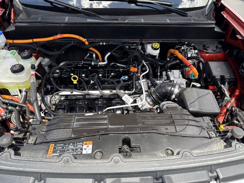 Used 2024 Ford Maverick Lariat FWD image 30
