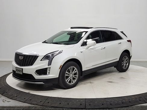 Used 2023 Cadillac XT5 Premium Luxury FWD image 3