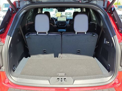 New 2026 Ford Explorer Platinum RWD image 18