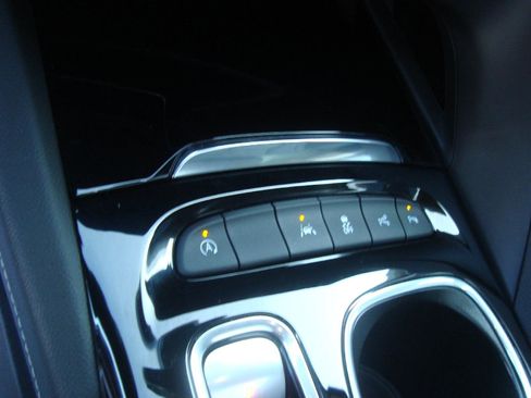 Used 2023 Buick Envision Avenir image 42