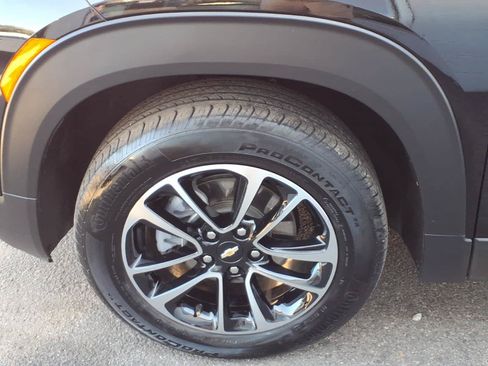 Used 2024 Chevrolet TrailBlazer LT AWD/4WD image 8
