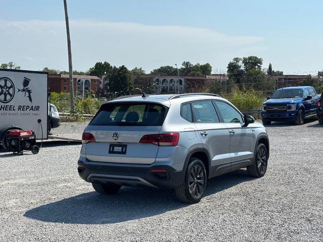 Used 2023 Volkswagen Taos S FWD image 7