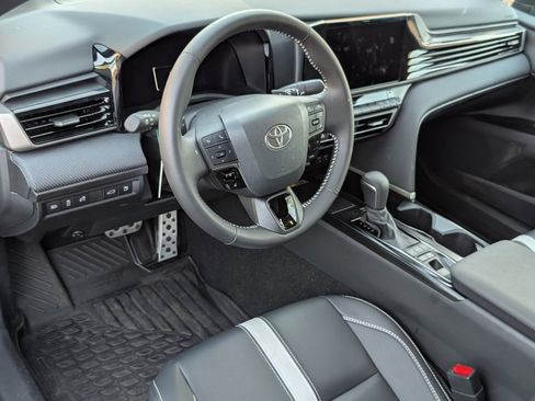 Used 2026 Toyota Camry SE w/ Convenience Package image 13