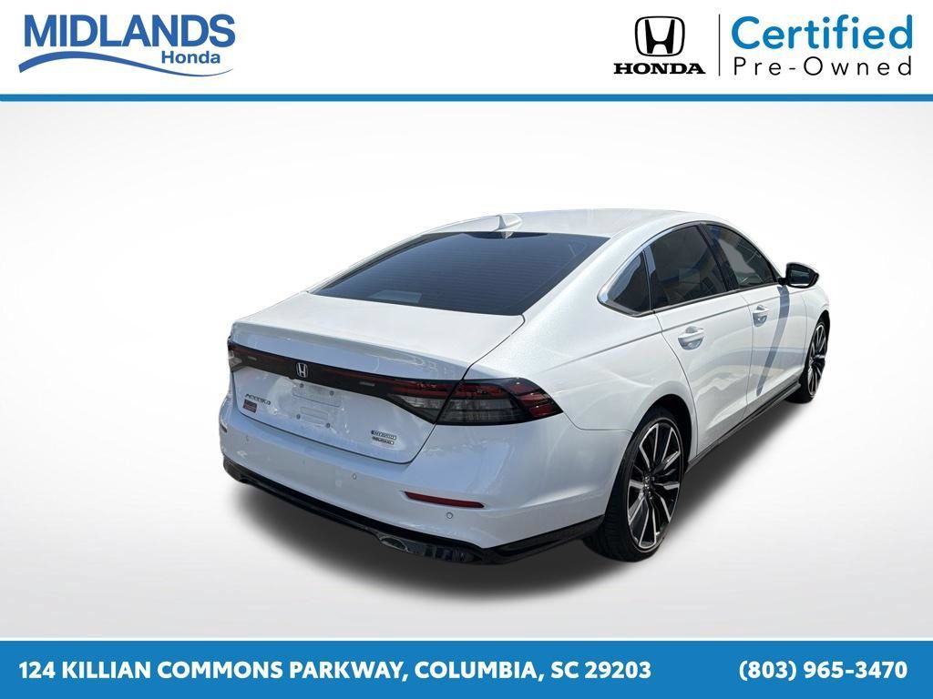 Used 2024 Honda Accord Touring image 3