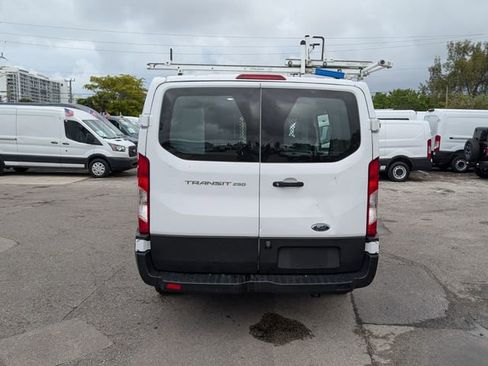 Used 2019 Ford Transit 250 130 Low Roof RWD image 6