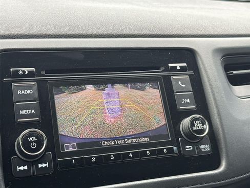 Used 2019 Honda HR-V LX image 21