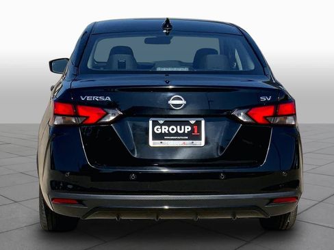 Used 2024 Nissan Versa SV FWD image 5