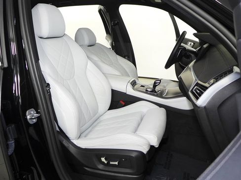 Used 2023 BMW X5 sDrive40i w/ Parking Assistance Package RWD image 19