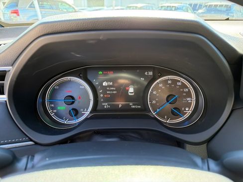 Used 2024 Toyota Venza Nightshade image 23