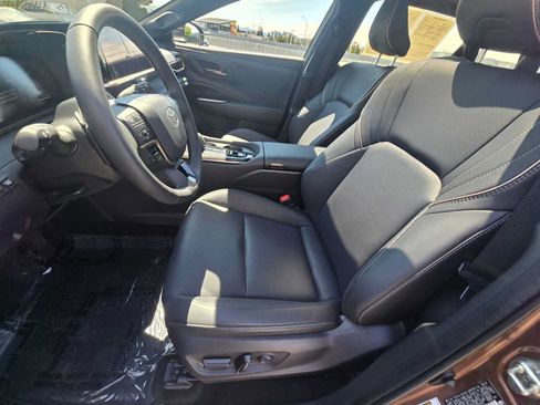 Used 2025 Toyota Crown Signia w/ Advanced Technology Package AWD/4WD image 23