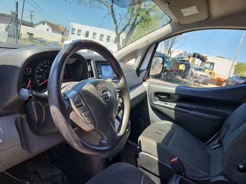 Used 2018 Nissan NV200 S w/ Cruise Control Package FWD image 17