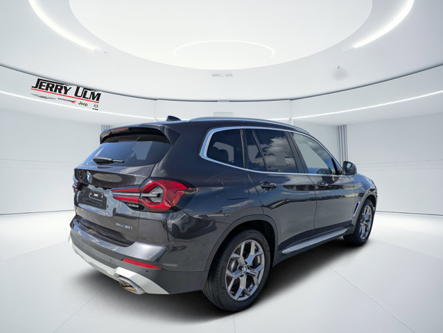 Used 2023 BMW X3 xDrive30i w/ Premium Package w/ZPA AWD/4WD image 3