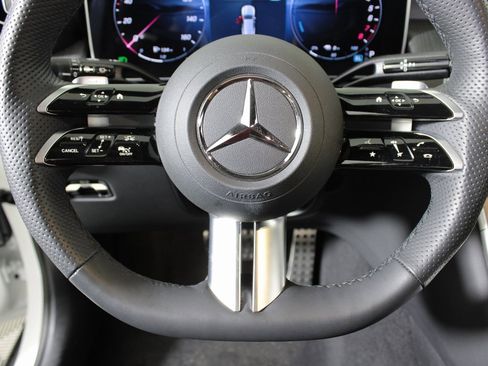 Certified 2025 Mercedes-Benz GLC 350e GLC 350e image 18