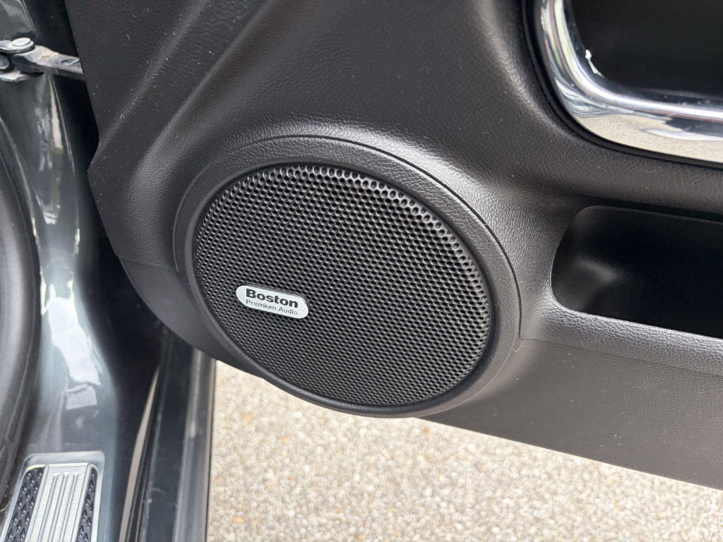 Used 2015 Chevrolet Camaro SS w/ RS Package RWD image 29