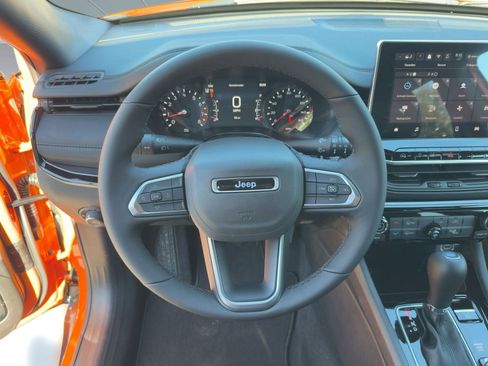 New 2026 Jeep Compass Latitude image 4