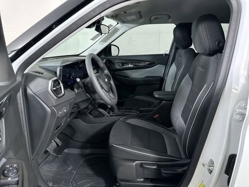 New 2026 Chevrolet TrailBlazer LS w/ LS Convenience Package FWD image 19