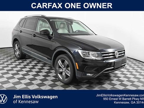 Used 2020 Volkswagen Tiguan SEL AWD/4WD image 1