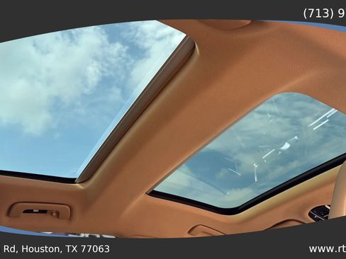 Used 2017 Porsche Panamera image 46