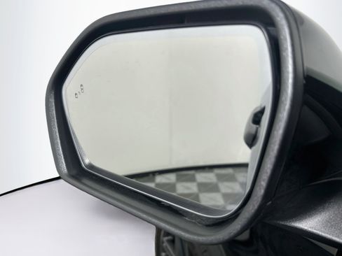 Used 2025 Ford Explorer ST RWD image 16