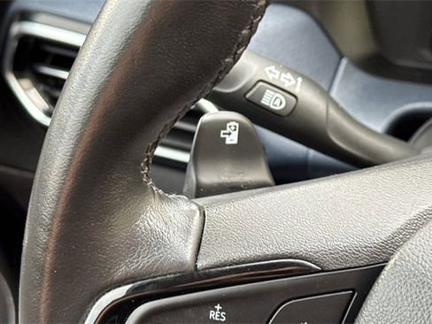 Used 2023 Chevrolet Bolt EUV Premier w/ Sun & Sound Package image 36