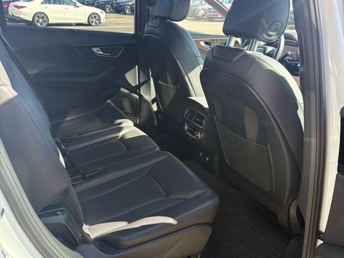 Used 2019 Audi Q7 3.0T Prestige image 16