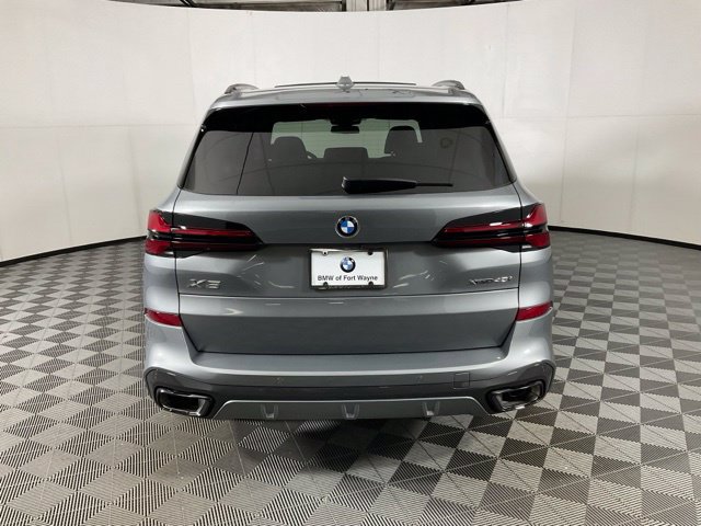 Certified 2026 BMW X5 xDrive40i w/ M Sport Package AWD/4WD image 5