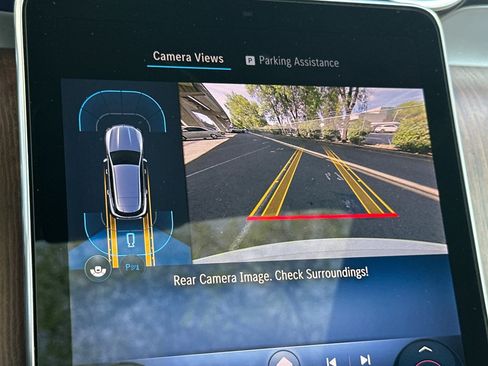 Used 2026 Mercedes-Benz GLC 300 4MATIC image 19
