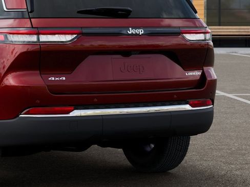 New 2026 Jeep Grand Cherokee 4WD image 13