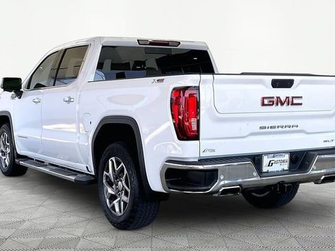 Used 2023 GMC Sierra 1500 SLT AWD/4WD image 4