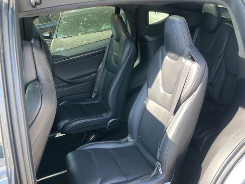 Used 2018 Tesla Model X P100D image 11
