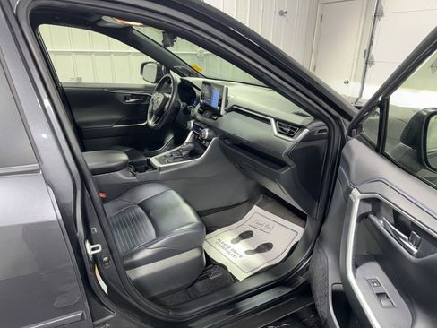 Used 2019 Toyota RAV4 XSE w/ Protection Package image 11
